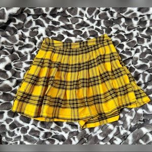 Plaid Skirt 💛